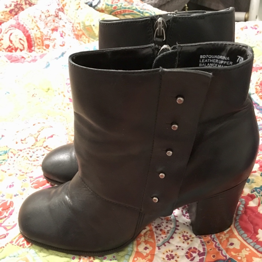 Bandolino Black leather boots